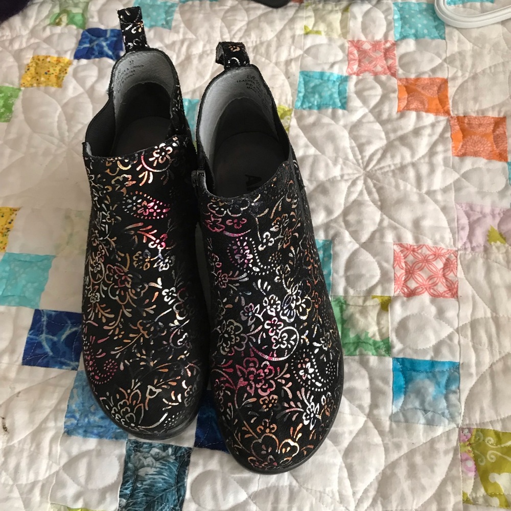 Allegra Booties